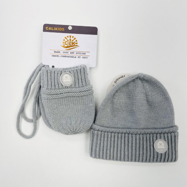 newborn knit hat and mitt sets