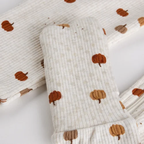 Petit Lem Pumpkin Convertible Sleeper - Image 3